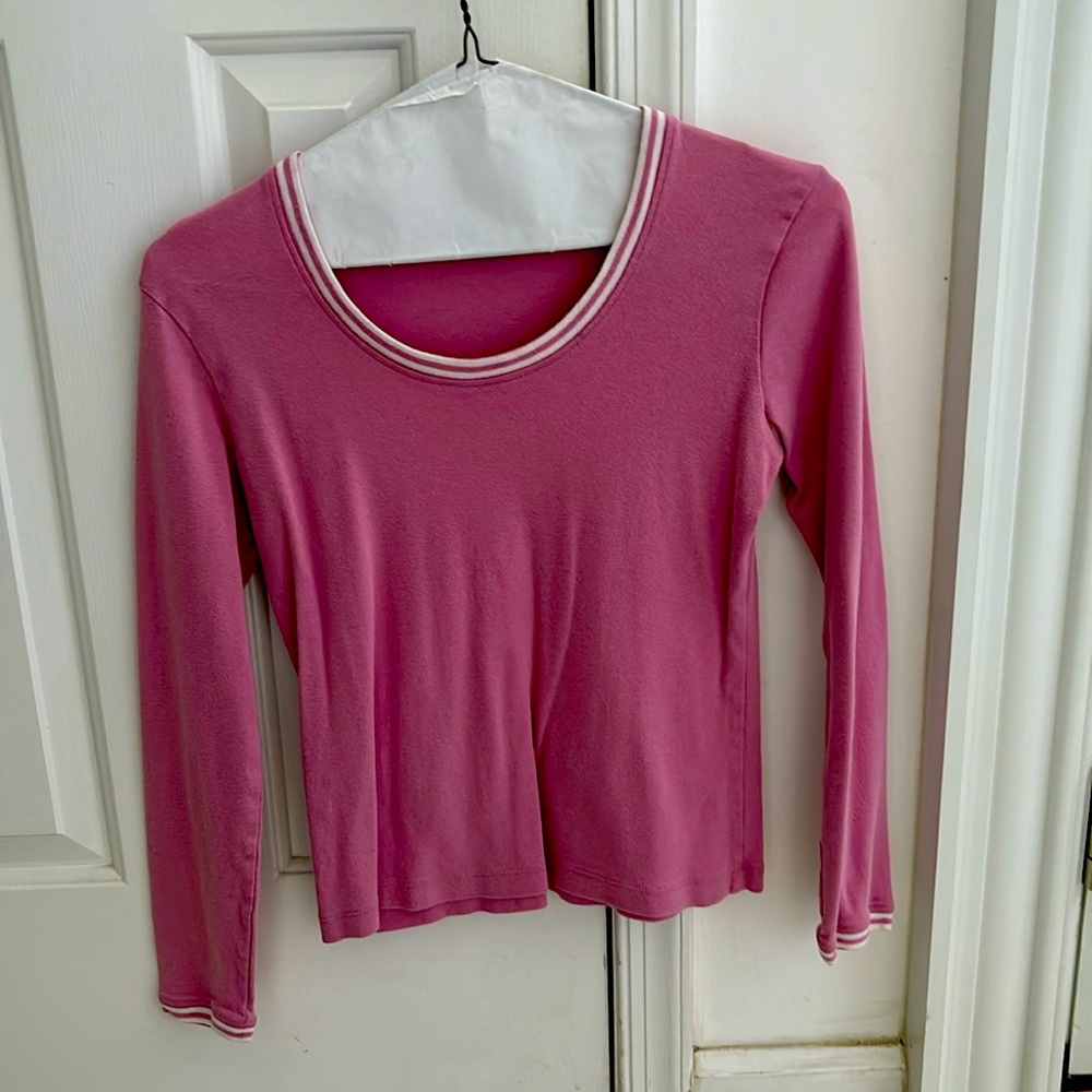 Women’s pink top